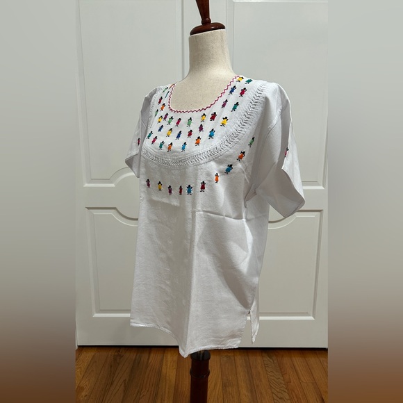Mexican blouse with 100 % Hand Embroidered, Artisan Top, Boho, Hippie, Hand Made - Picture 6 of 7